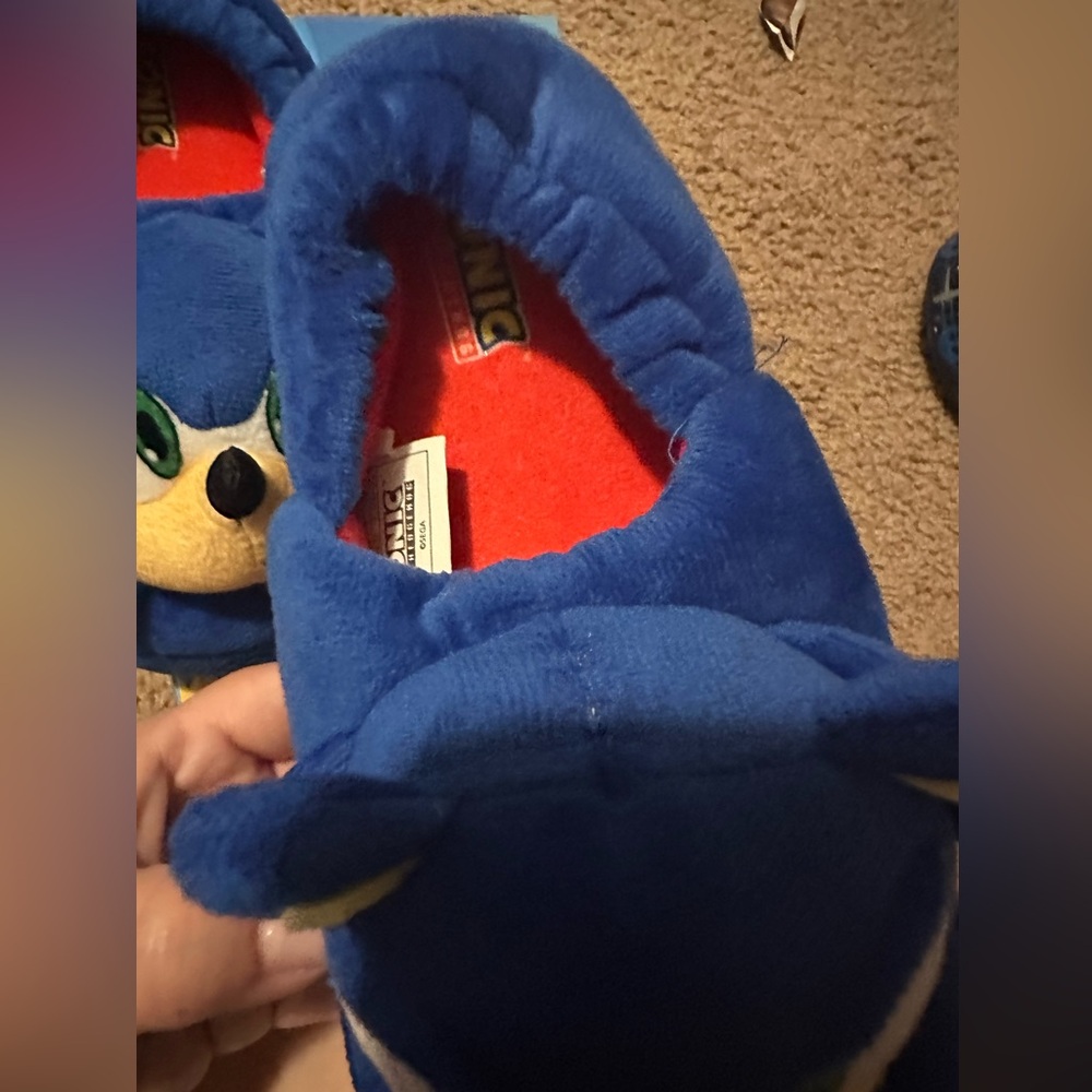 Sonic the Hedgehog Kids High-Top Sneakers - Blue and sleepers bundle - Picture 14 of 15